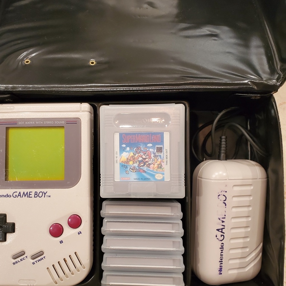 Nintendo Game Boy Handheld Console - with Black travel case and 11 games!